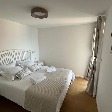 Apartment New Lili Apartment - Cosy Sea View Apartment With Free Parking *