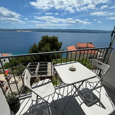 New Lili Apartment - Cosy Sea View Apartment With Free Parking Apartment Celina