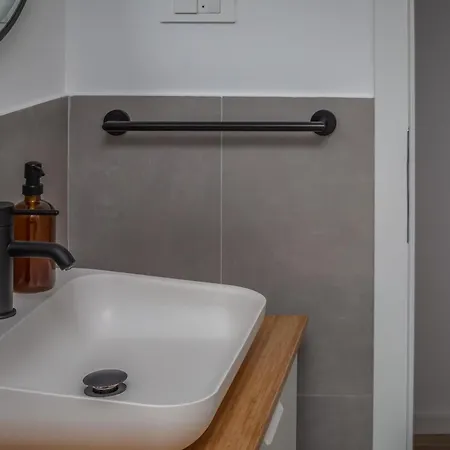 New Lili - Cosy Sea View With Free Parking Apartamento *