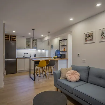 New Lili - Cosy Sea View With Free Parking * سيلينا
